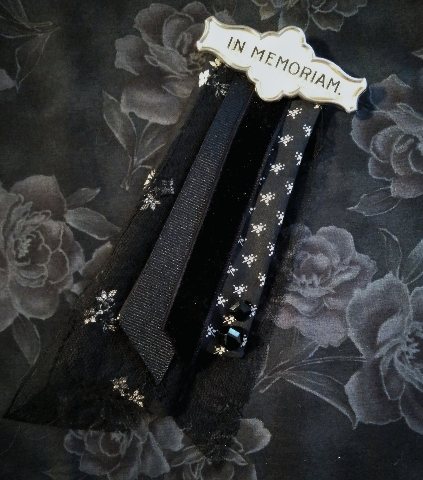 Mortus In Memoriam Brooch