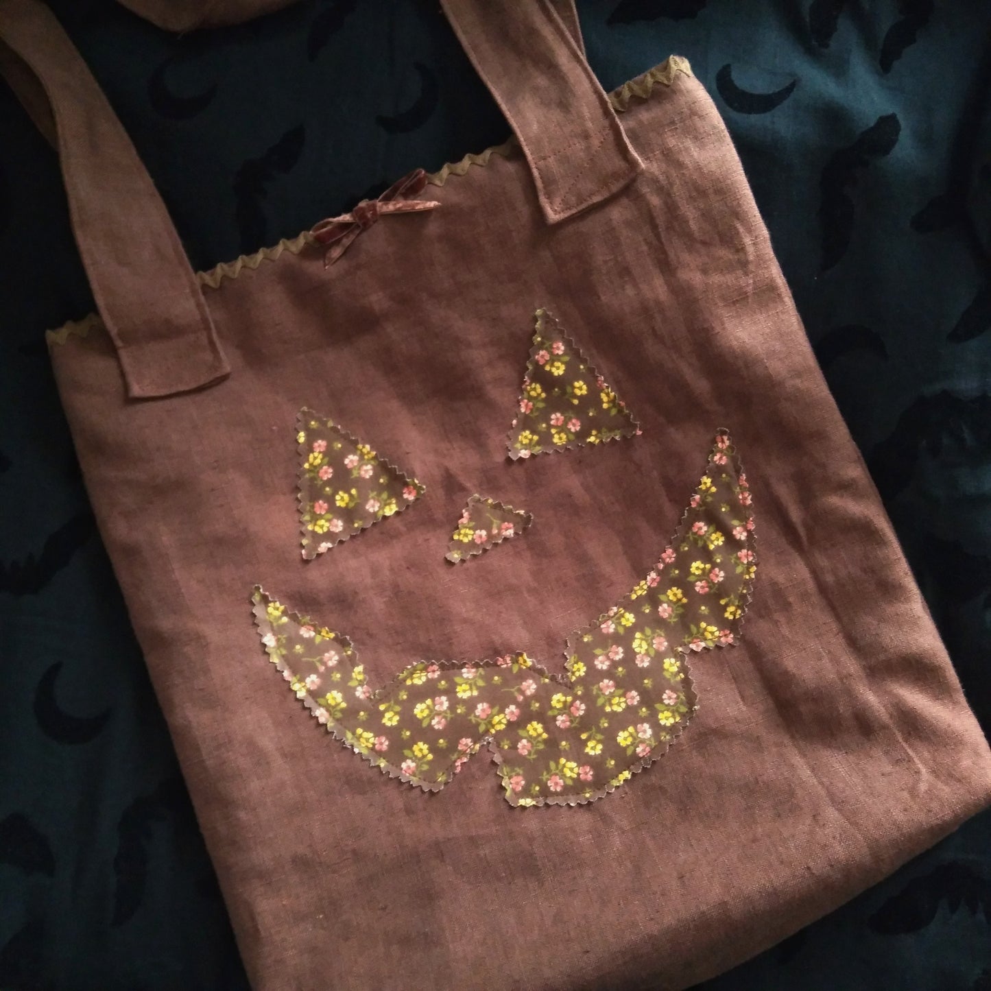 Ditzy Jack 'o Lantern Totebag
