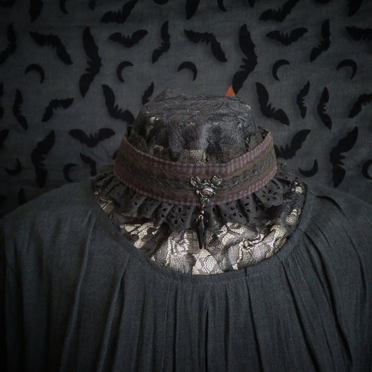 Dark Burnett Choker