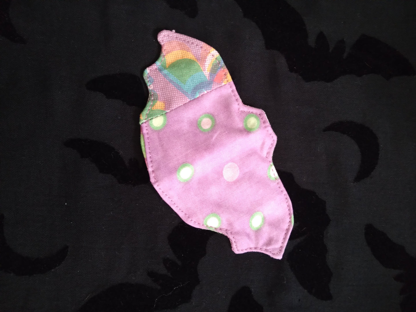 Garden Bat Needle Book