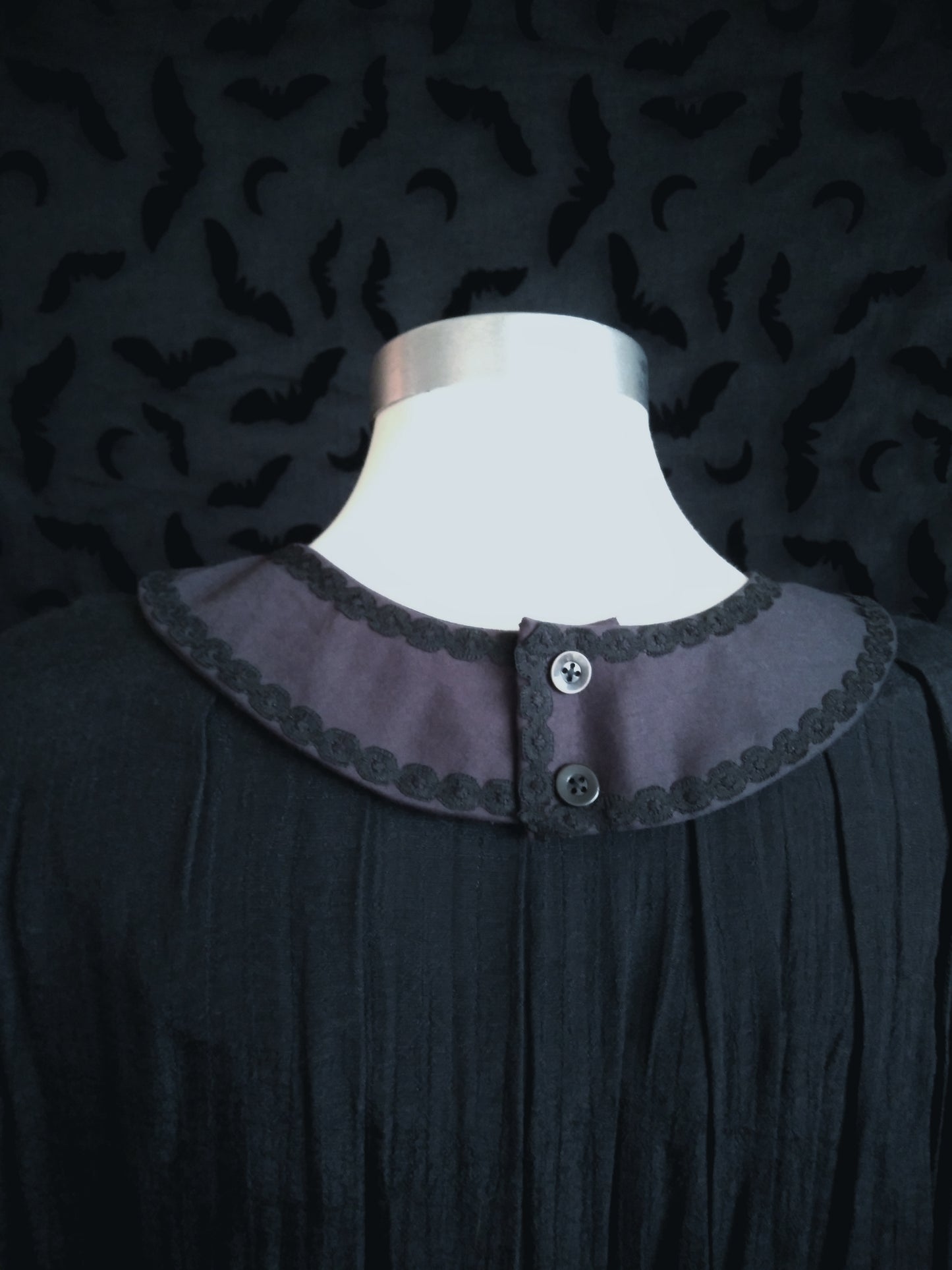 October Night Jabot Collar