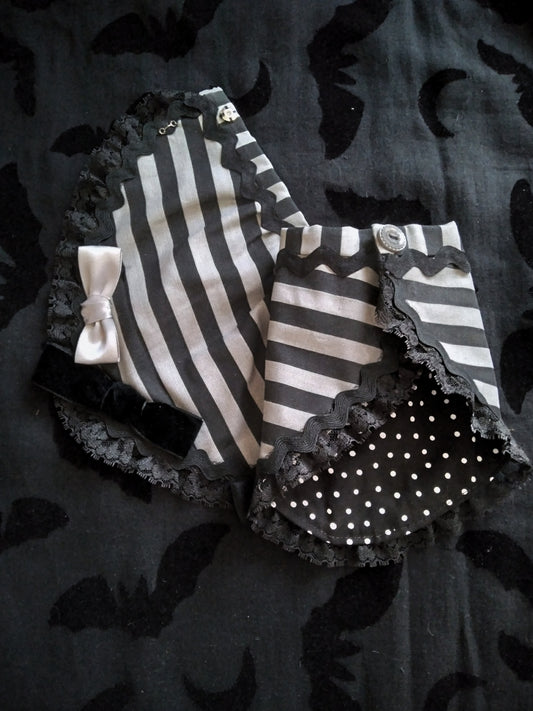 Hollows End Wrist Cuffs